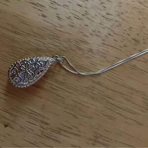 Source Unknown Silver Filigree Teardrop Pendant Necklace
